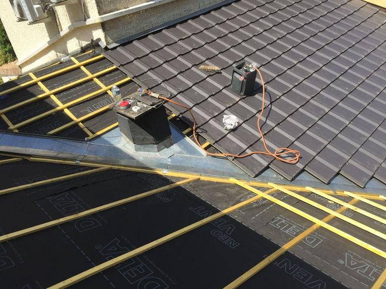 Isolation thermique et acoustique de toiture